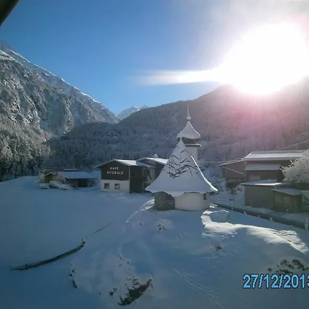 Gasthuis Gaestehaus Hirschenhof 3*