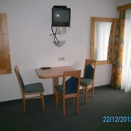 Gaestehaus Hirschenhof Gasthuis Sölden